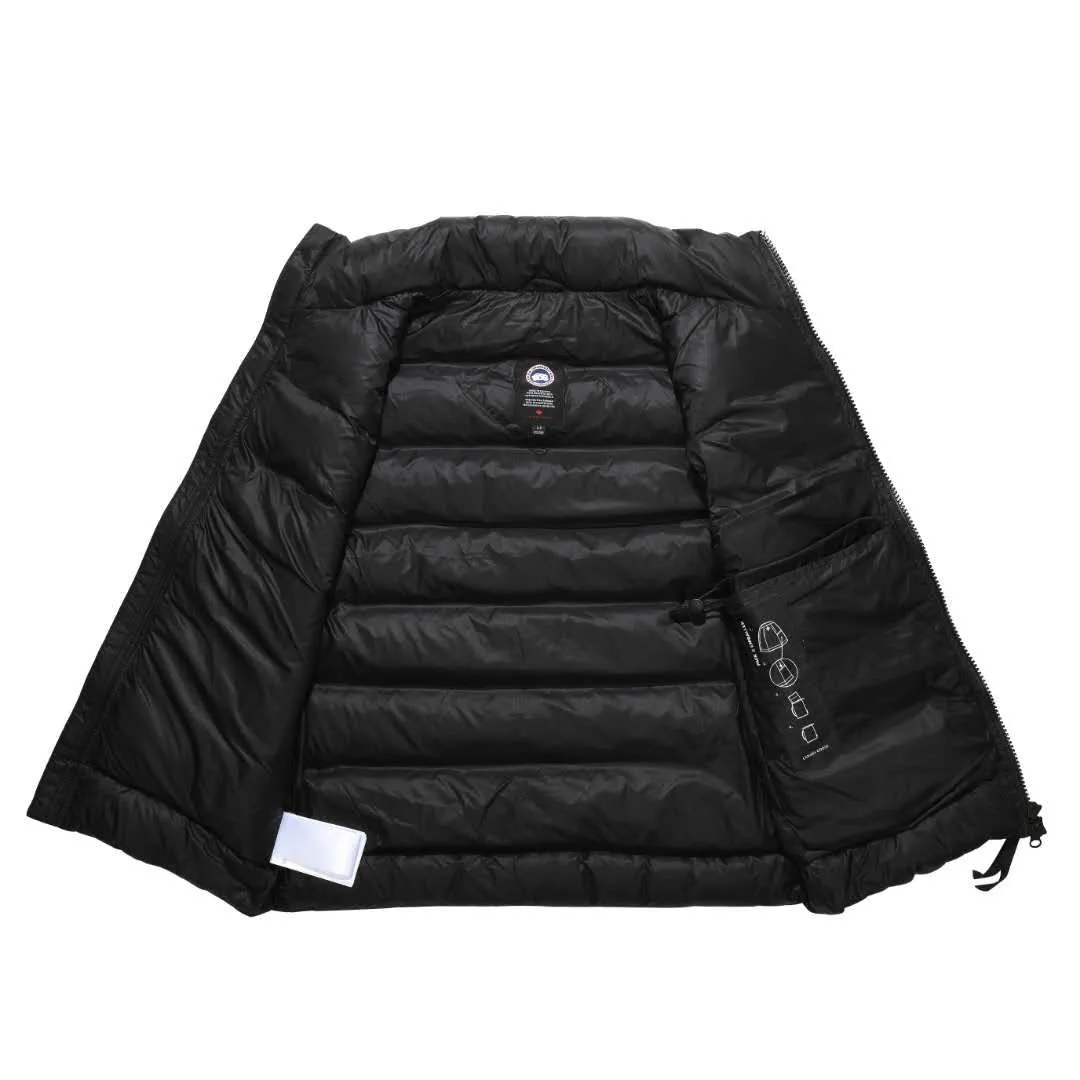 P500 Canadian brand CanadaGoose men's and women's CROFTON lightweight down vest 2229M DWR water repellent treatment WindWall windproof fabric 700 fleece filling original mold opening details one to one production The upper body effect is stunning Exclusively available on the Xiaohongshu purchasing platform The highest version on the market Size: XS S M L XL XXL
